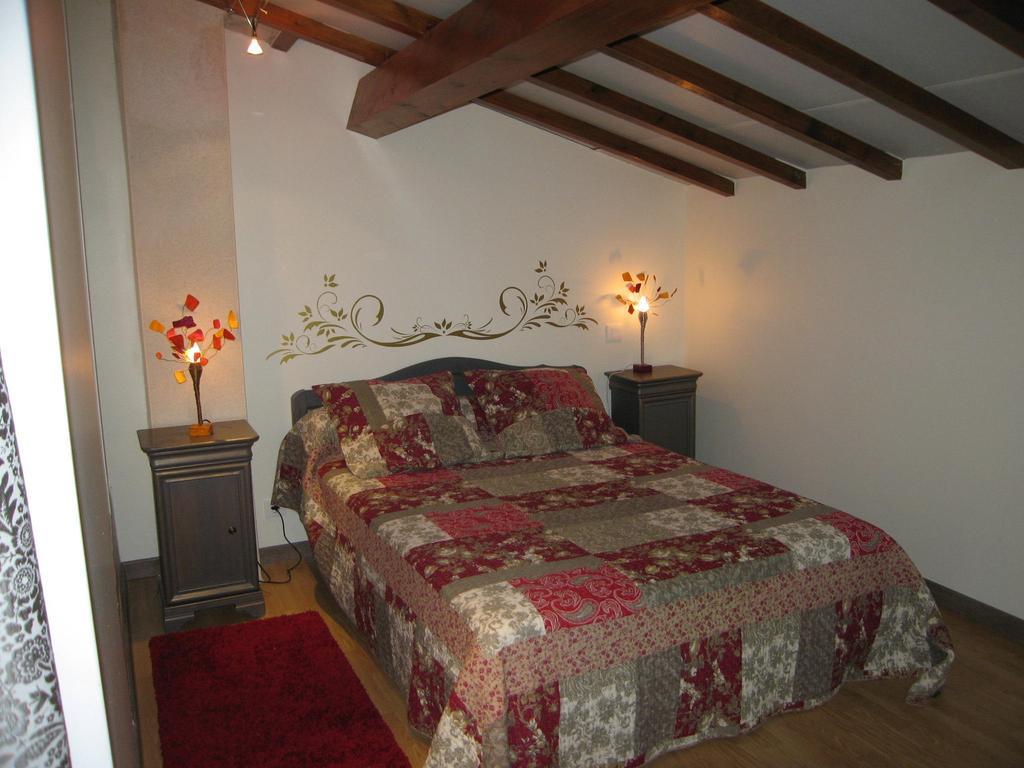 Ferienwohnung Faubourg St Jean Aubeterre-sur-Dronne Zimmer foto